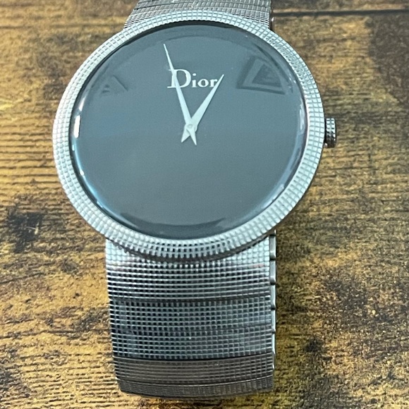 Authentic Dior ladies watch EUC - Picture 7 of 7